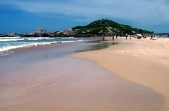 Pousadas em Garopaba (SC): as melhores e mais baratas da região!