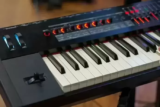 As 10 Melhores Marcas de Teclado Musical de 2025: Yamaha, Casio, Roland e Mais!
